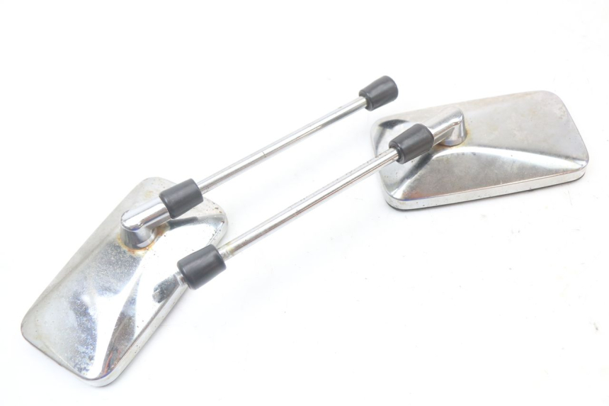 photo de ZESTAW LUSTERKÓW WSTECZNYCH SUZUKI GN 125 (1997 - 2000) - Szczegół części