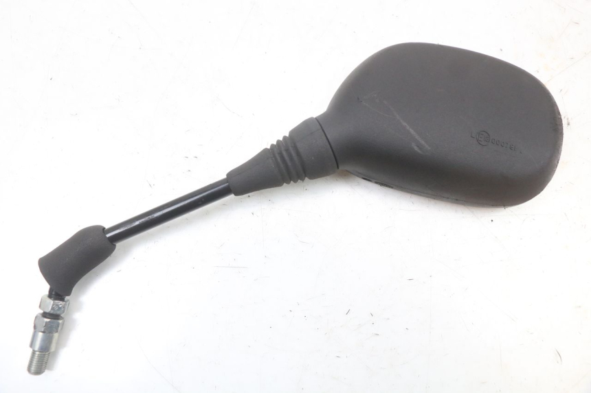 photo de ZESTAW LUSTERKÓW WSTECZNYCH SUZUKI GSX E 250 (1982 - 1983) - Szczegóły charakterystyczne