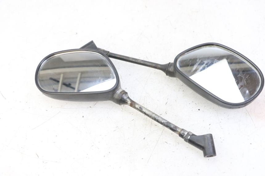 photo de PARA LUSTERKA PEUGEOT KISBEE 4T 50 (2010 - 2017) - Widok główny