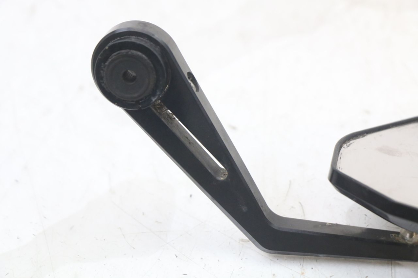 photo de PARA LUSTERKA SUZUKI GSR 750 (2011 - 2017) - Widok produktu