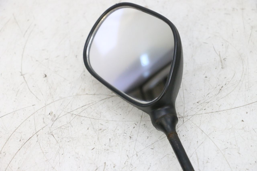 photo de PARA LUSTERKÓW NECO TEMPO 4T 50 (2022 - 2026) - Zbliżenie komponentów