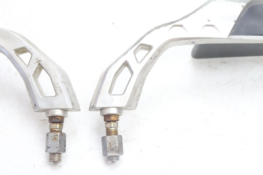 photo de PARA LUSTERKA YAMAHA XJR 1300 (1998 - 2002) - Widok z bliska