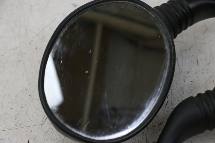 photo de PARA LUSTERKA YAMAHA YP MAJESTY 125 (2007 - 2010) - Inny kąt widzenia