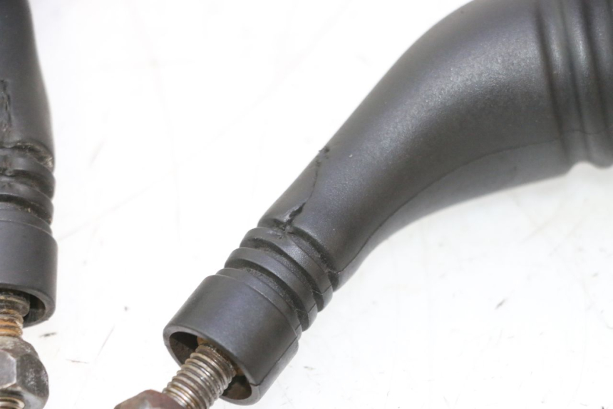 photo de PARA LUSTERKA YAMAHA YP MAJESTY 125 (1998 - 2001) - Struktura - zbliżenie
