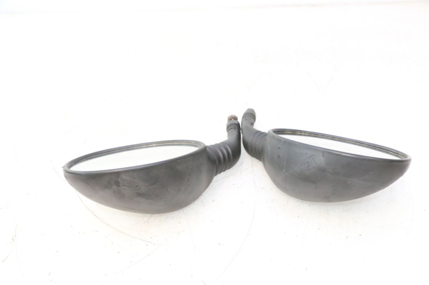 photo de PARA LUSTERKA YAMAHA YP MAJESTY 125 (1998 - 2001) - Zbliżenie techniczne