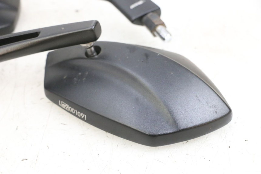 photo de ZESTAW LUSTERKÓW WSTECZNYCH KAWASAKI ZR 7 750 (1999 - 2004) - Część sprawdzona