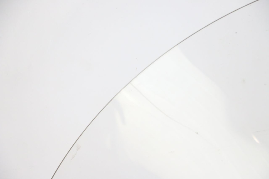 photo de SZYBA PRZEDNIA QUADRO 4 4D 350 (2015 - 2018) - Zbliżenie techniczne