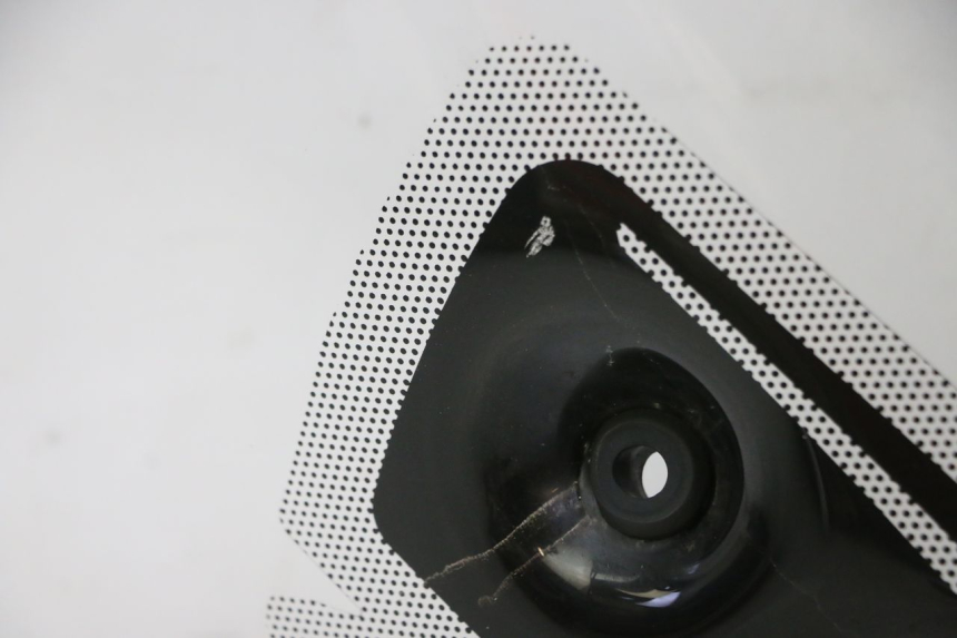 photo de SZYBA PRZEDNIA QUADRO 4 4D 350 (2015 - 2018) - Punkty mocowania