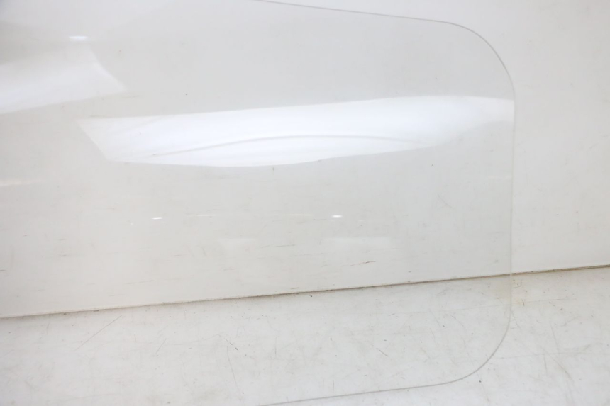 photo de SZYBA PRZEDNIA SUZUKI BURGMAN 125 (2007 - 2014) - Zdjęcie dodatkowe