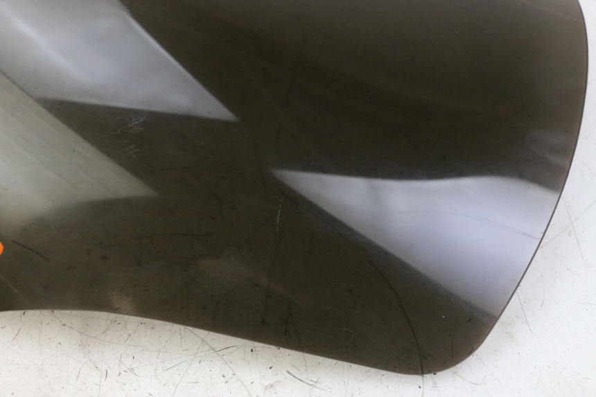 photo de SZYBA PRZEDNIA PEUGEOT CITYSTAR 50 (2013 - 2017) - Szczegół części