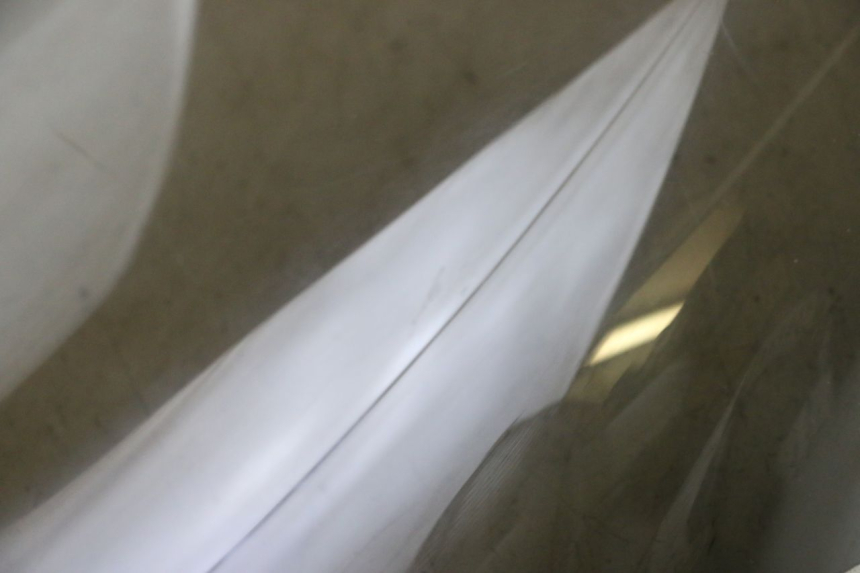 photo de SZYBA PRZEDNIA PEUGEOT CITYSTAR 50 (2013 - 2017) - Inny kąt widzenia