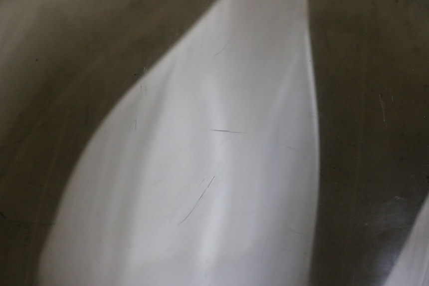 photo de SZYBA PRZEDNIA PEUGEOT CITYSTAR 50 (2013 - 2017) - Zbliżenie techniczne