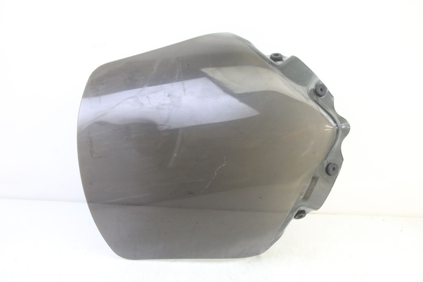 photo de SZYBA PRZEDNIA PEUGEOT CITYSTAR 50 (2013 - 2017) - Zbliżenie techniczne