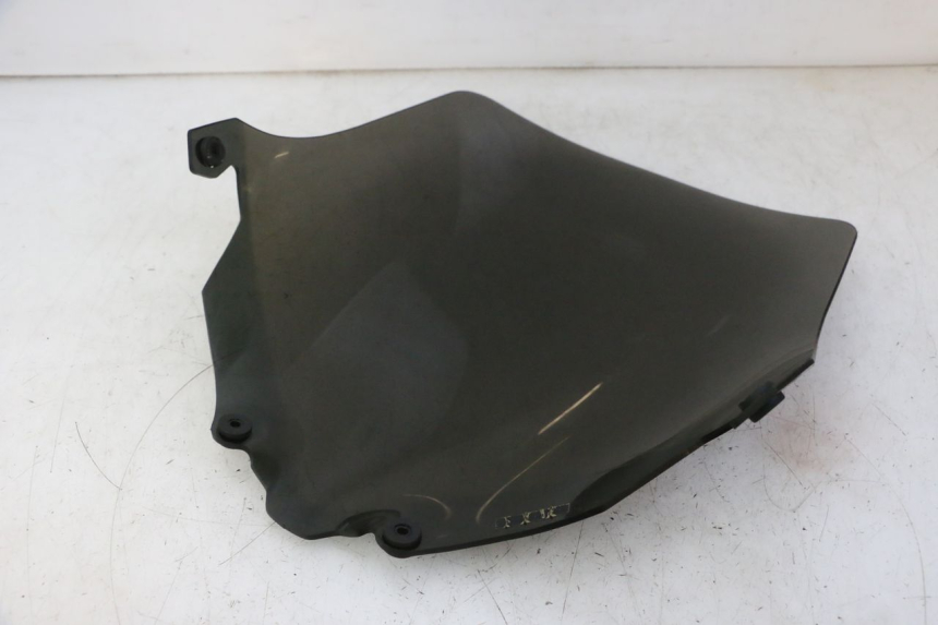 photo de SZYBA PRZEDNIA PEUGEOT CITYSTAR 50 (2013 - 2017) - Zbliżenie techniczne