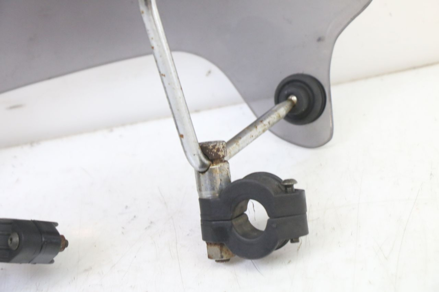 photo de SZYBA PRZEDNIA APRILIA CLASSIC 125 (1995 - 2001) - Stan powierzchni