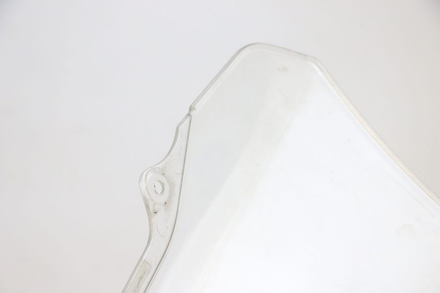 photo de SZYBA PRZEDNIA SUZUKI DL V STROM 1000 (2002 - 2007) - Stan powierzchni