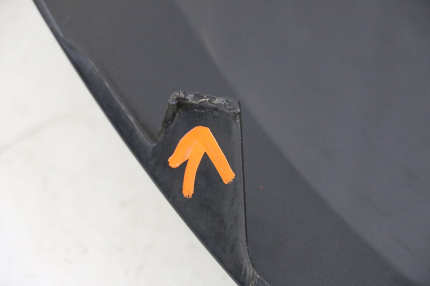 photo de SZYBA PRZEDNIA PEUGEOT ELYSTAR 50 (2002 - 2014) - Struktura - zbliżenie