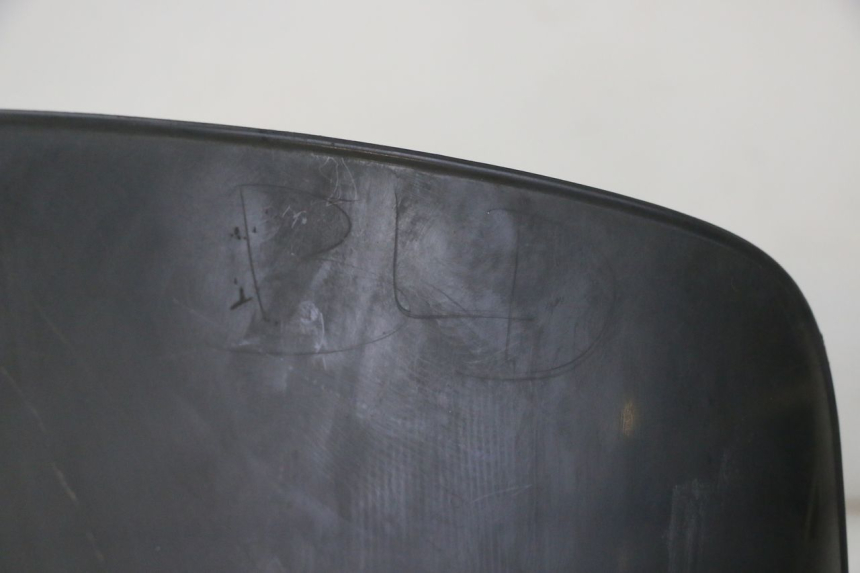 photo de SZYBA PRZEDNIA PEUGEOT ELYSTAR 50 (2002 - 2014) - Zoom stanu zużycia