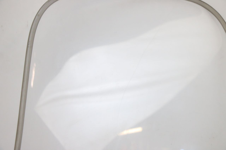 photo de SZYBA PRZEDNIA PIAGGIO FLY 125 (2005 - 2012) - Inny kąt widzenia