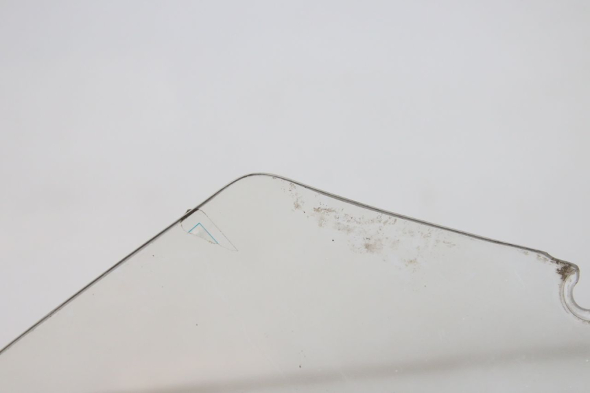 photo de SZYBA PRZEDNIA HONDA FORZA 125 (2015 - 2016) - Punkty mocowania