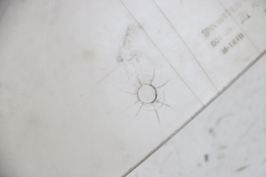 photo de SZYBA PRZEDNIA KAWASAKI GPZ RX 1000 (1986 - 1988) - Zbliżenie komponentów