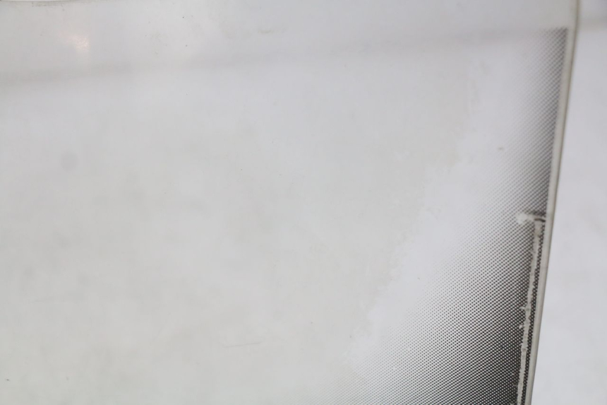 photo de SZYBA PRZEDNIA SUZUKI GSX-F GSX  F 1100 (1988 - 1994) - Punkty mocowania