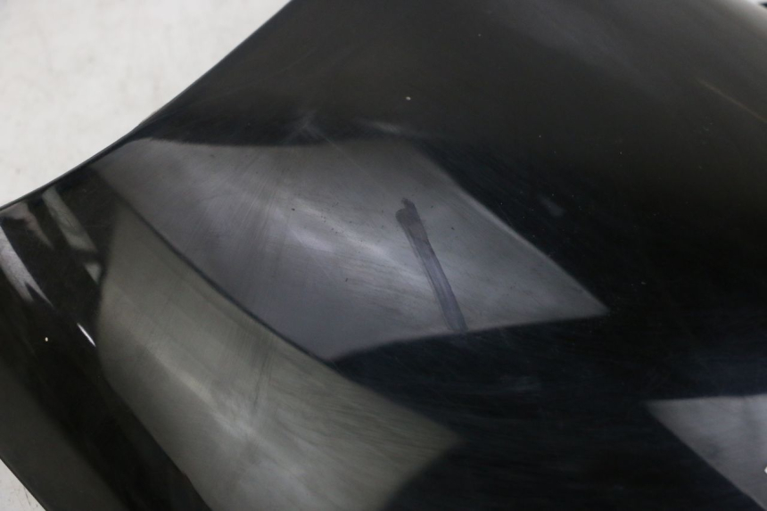 photo de SZYBA PRZEDNIA HYOSUNG GTR 125 (2006 - 2008) - Zbliżenie techniczne