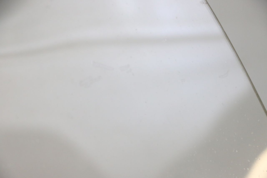 photo de SZYBA PRZEDNIA HONDA FORZA 125 (2021 - 2025) - Zbliżenie techniczne