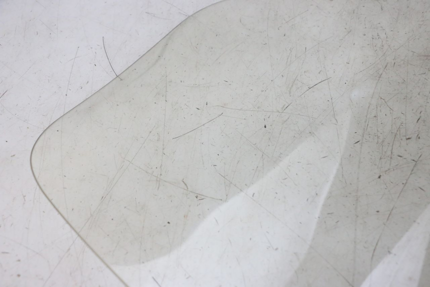 photo de SZYBA PRZEDNIA HONDA FORZA 125 (2021 - 2025) - Stan powierzchni