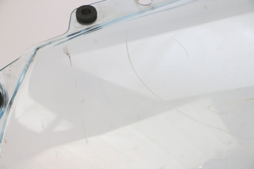 photo de SZYBA PRZEDNIA PIAGGIO MP3 500 (2011 - 2015) - Zbliżenie komponentów