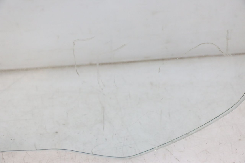 photo de SZYBA PRZEDNIA PIAGGIO MP3 500 (2011 - 2015) - Oznaczenia i referencje