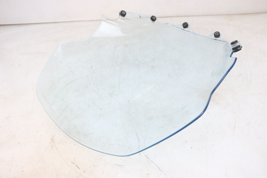 photo de SZYBA PRZEDNIA PIAGGIO MP3 RL 250 (2006 - 2010) - Zoom stanu zużycia