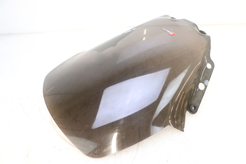 photo de SZYBA PRZEDNIA PIAGGIO MP3 RL 250 (2006 - 2010) - Szczegóły charakterystyczne