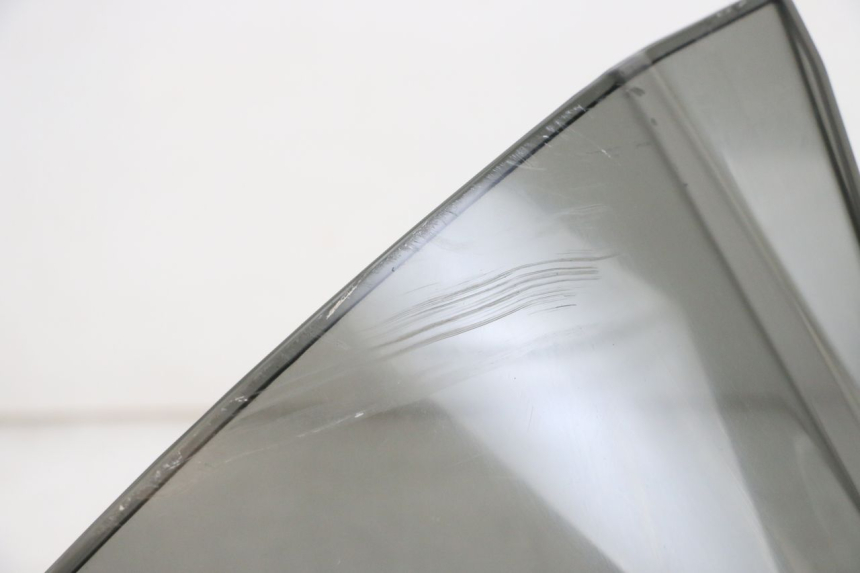 photo de SZYBA PRZEDNIA KAWASAKI NINJA 400 (2018 - 2023) - Zoom stanu zużycia