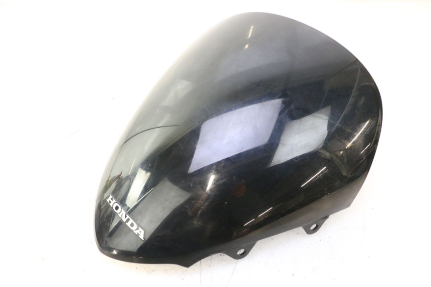 photo de SZYBA PRZEDNIA HONDA PCX (JF28) 125 (2009 - 2011) - Widok z bliska