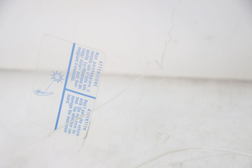 photo de SZYBA PRZEDNIA PIAGGIO NRG POWER PUREJET 50 (2018 - 2021) - Widok z bliska