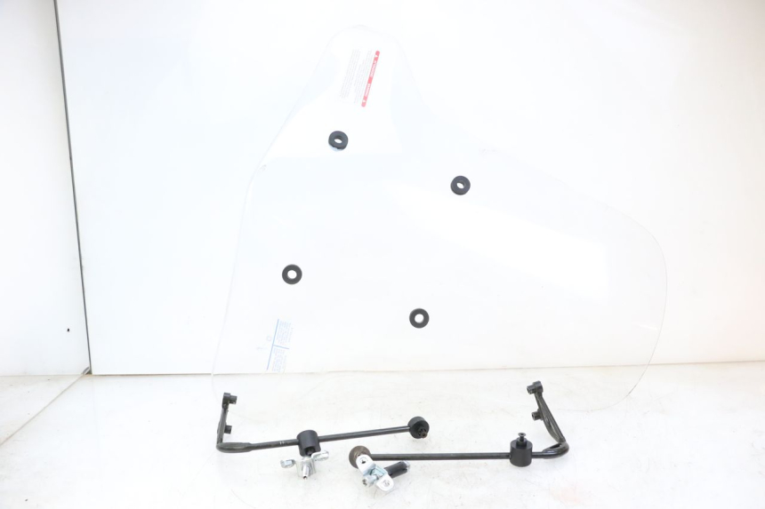 photo de SZYBA PRZEDNIA PIAGGIO NRG POWER PUREJET 50 (2018 - 2021) - Widok profilu