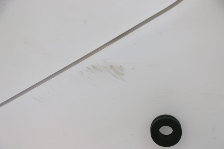 photo de SZYBA PRZEDNIA PIAGGIO NRG POWER PUREJET 50 (2018 - 2021) - Punkty mocowania