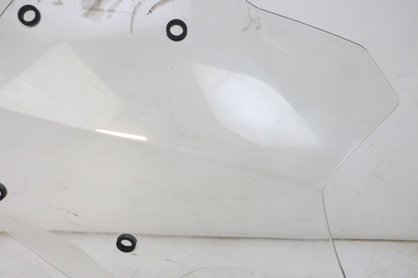 photo de SZYBA PRZEDNIA BMW R GS 1250 (2021 - 2024) - Zbliżenie komponentów