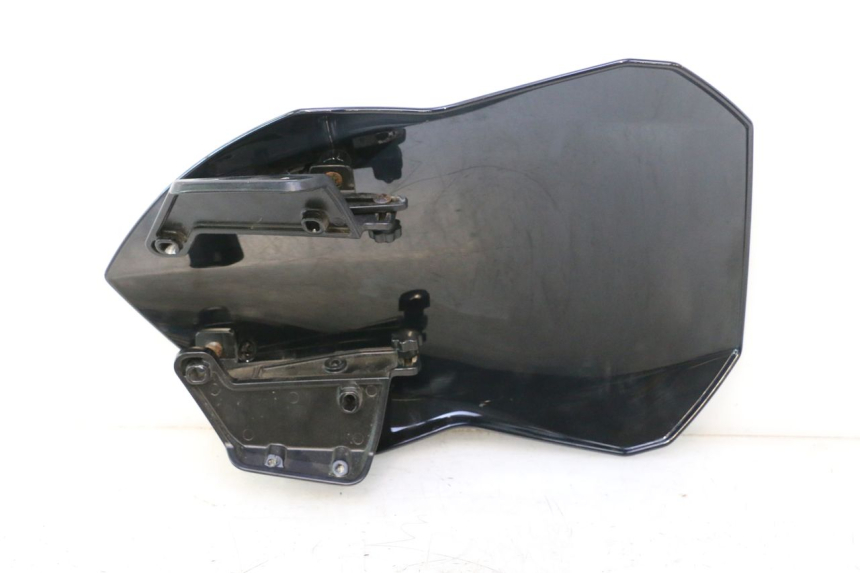 photo de SZYBA PRZEDNIA JM MOTORS R-MAX TECH 50 (2024 - 2026) - Zoom stanu zużycia
