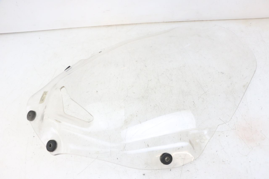 photo de SZYBA PRZEDNIA PEUGEOT SATELIS COMPRESSOR K15 125 (2006 - 2009) - Zbliżenie techniczne