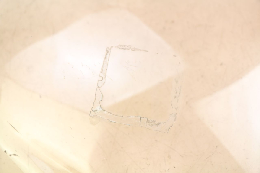 photo de SZYBA PRZEDNIA PEUGEOT SATELIS 125 (2010 - 2012) - Punkty mocowania