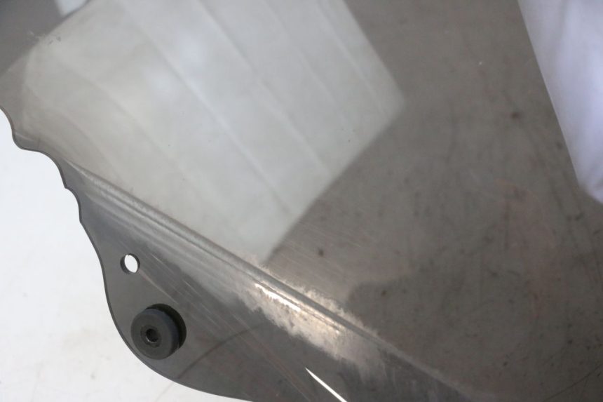 photo de SZYBA PRZEDNIA PEUGEOT SATELIS 125 (2013 - 2018) - Szczegół części