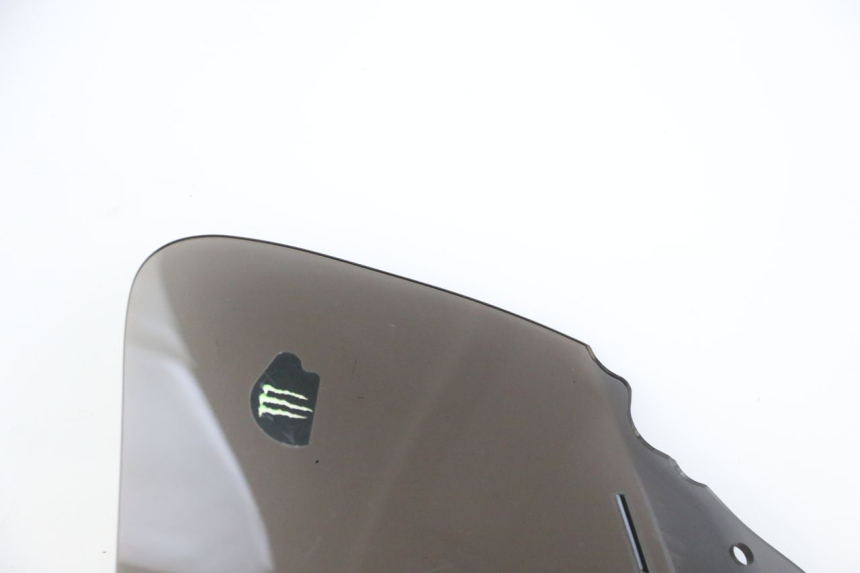 photo de SZYBA PRZEDNIA PEUGEOT SATELIS 125 (2013 - 2018) - Widok profilu