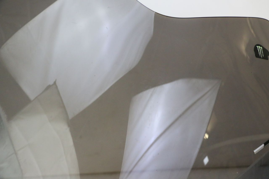 photo de SZYBA PRZEDNIA PEUGEOT SATELIS 125 (2013 - 2018) - Inny kąt widzenia