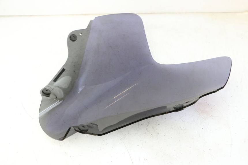 photo de SZYBA PRZEDNIA PEUGEOT SATELIS 125 (2013 - 2018) - Zbliżenie techniczne