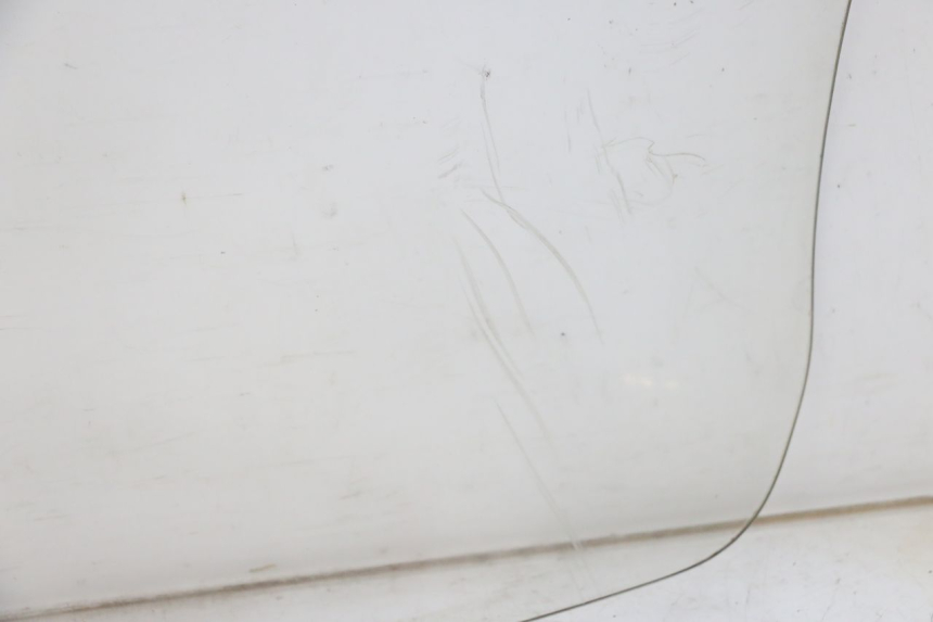 photo de SZYBA PRZEDNIA SUZUKI BURGMAN 125 (2015 - 2017) - Inny kąt widzenia