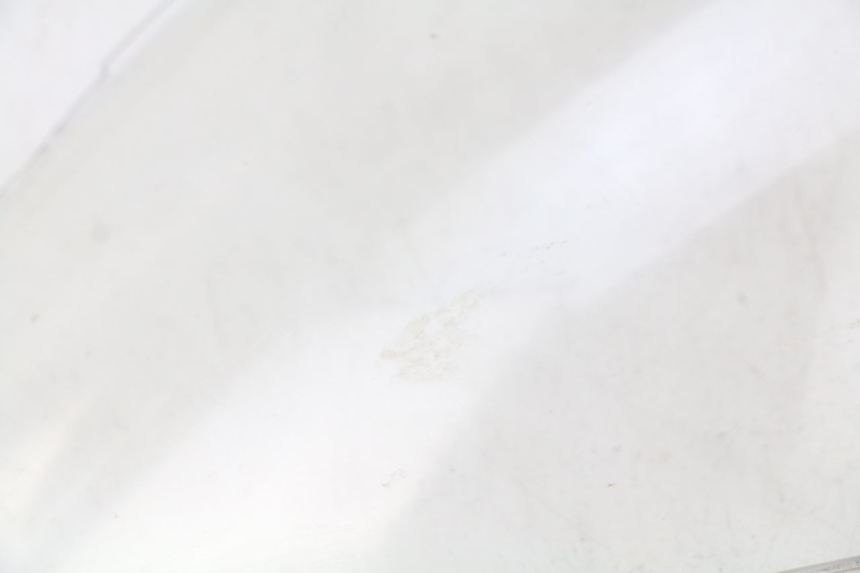 photo de SZYBA PRZEDNIA SUZUKI SV S 650 (1999 - 2002) - Punkty mocowania