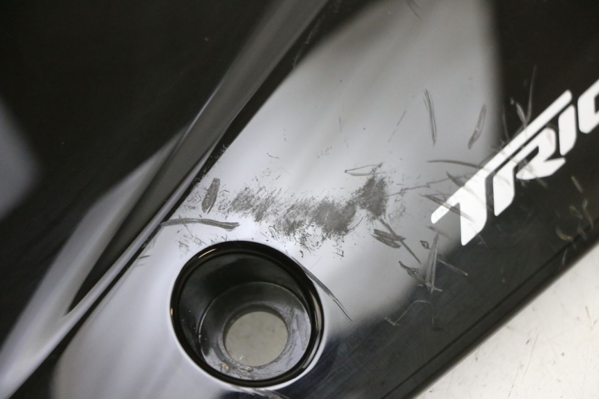 photo de SZYBA PRZEDNIA YAMAHA TRICITY 300 (2020 - 2024) - Stan powierzchni