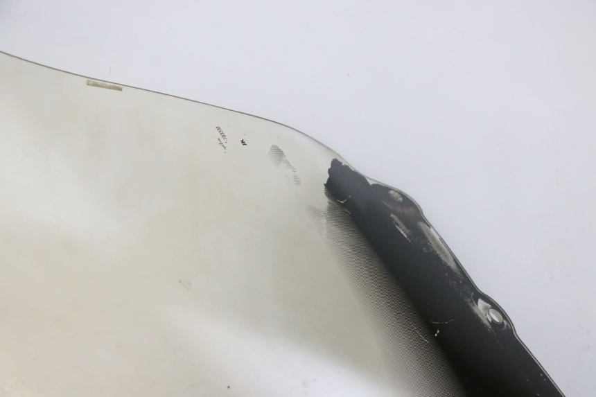 photo de SZYBA PRZEDNIA SUZUKI UH BURGMAN 125 (2002 - 2006) - Zdjęcie dodatkowe